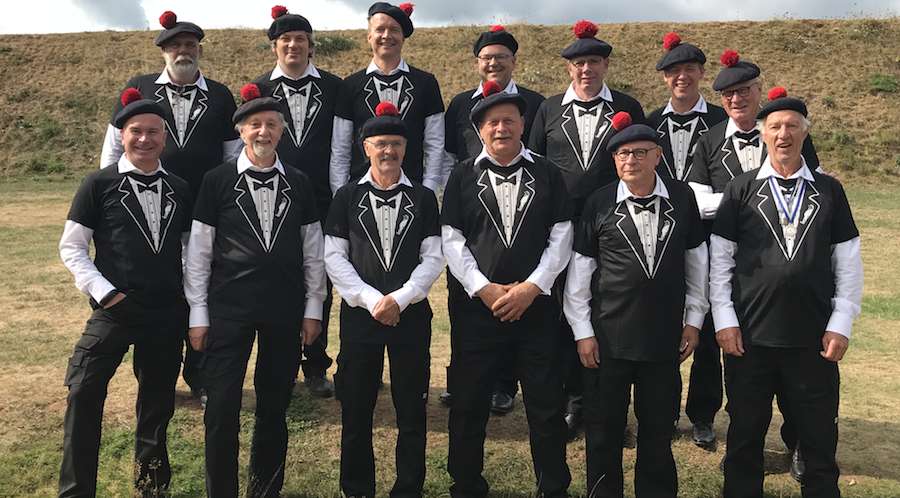 900x500-hofkapel-outfit-2018-2